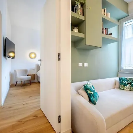 Properzio 37 Roma
